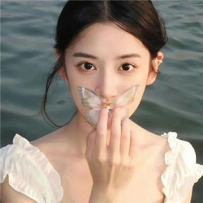 捡个小福包竟能偷听植物心声